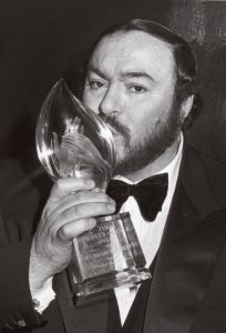 Luciano Pavorotti, 1986, NY 1.jpg